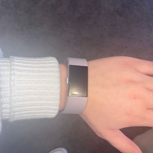FitBit Smartwatch Watch Lavender Strap included - Picture 1 of 7